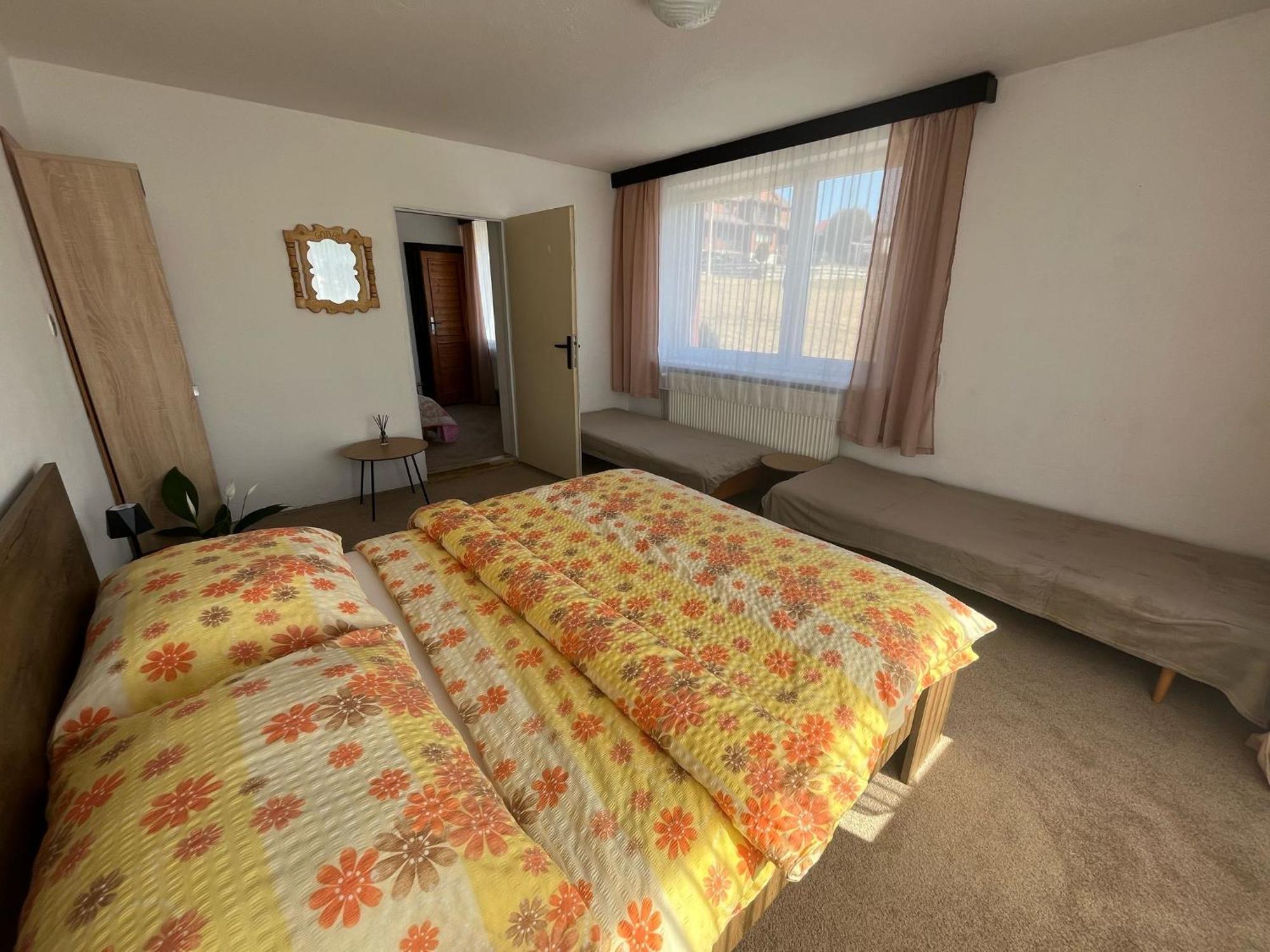 U Milusky Guest House ชเดียร์ ภายนอก รูปภาพ
